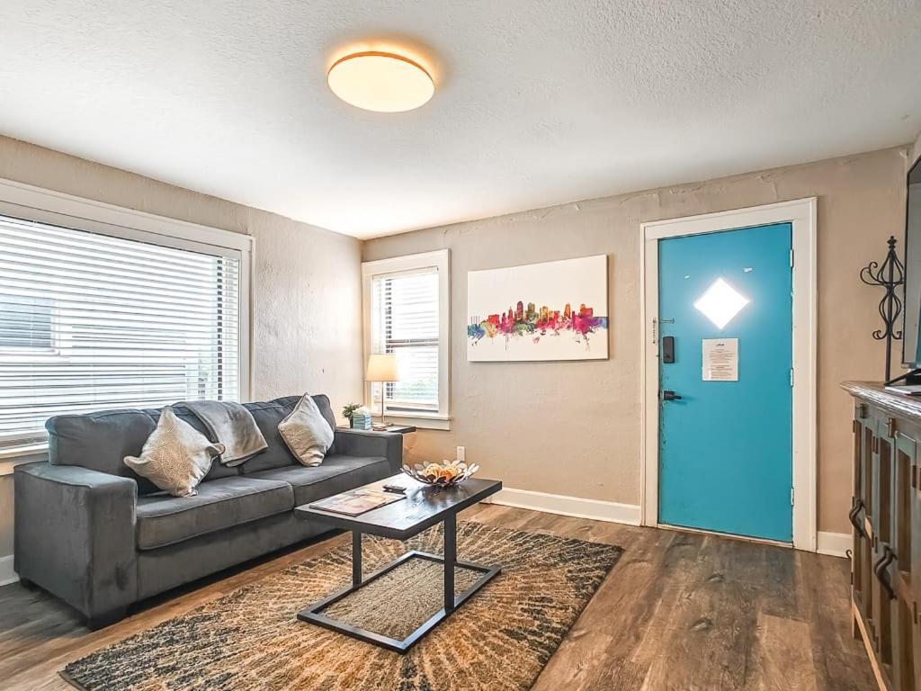 Heart Of Westport 1Br Villa Kansas City Exterior foto